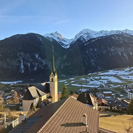Sunny With A Beautiful View In Dorf Alvaneu