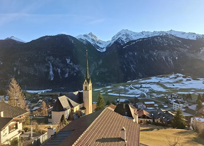 Sunny With A Beautiful View In Dorf Alvaneu